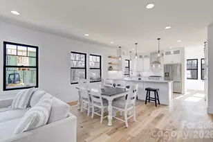 4 S Martha Kate Dr, Hendersonville, NC 28792 - Photo 11