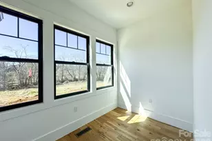 4 S Martha Kate Dr, Hendersonville, NC 28792 - Photo 23