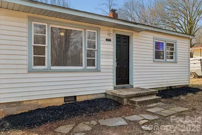 1713 Younger Avenue, Statesville, NC 28677 - Photo 5