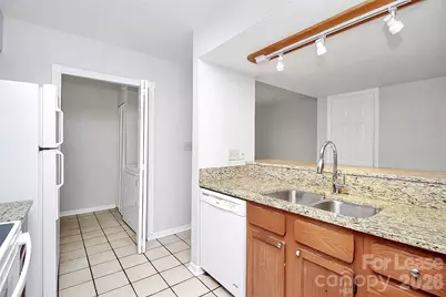 10913 Carmel Crossing Road, Charlotte, NC 28226 - Photo 7