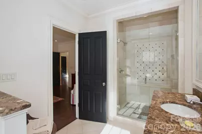 309 Hempstead Place, Charlotte, NC 28207 - Photo 17