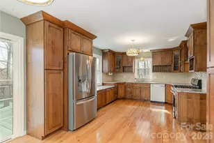 230 Foxwood Dr, Hendersonville, NC 28791 - Photo 11