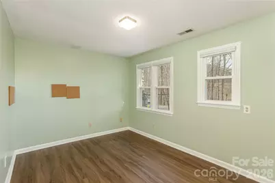 230 Foxwood Drive, Hendersonville, NC 28791 - Photo 29