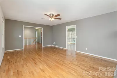 230 Foxwood Drive, Hendersonville, NC 28791 - Photo 7