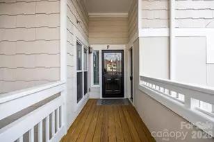 17929 Kings Point Dr, Cornelius, NC 28031 - Photo 5