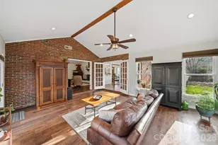 609 Fredricksburg Rd, Matthews, NC 28105 - Photo 11