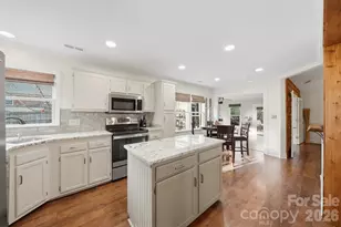 609 Fredricksburg Rd, Matthews, NC 28105 - Photo 17