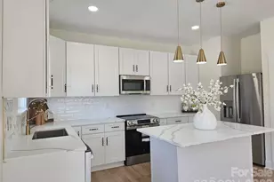 129 Woodlawn Dr, Statesville, NC 28677 - Photo 13