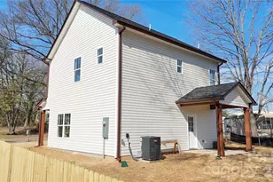 129 Woodlawn Dr, Statesville, NC 28677 - Photo 7