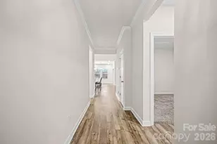 7120 American Elm Rd, Charlotte, NC 28215 - Photo 3