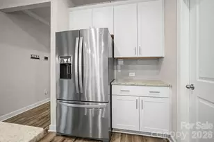 7120 American Elm Rd, Charlotte, NC 28215 - Photo 15