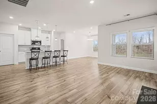 7120 American Elm Rd, Charlotte, NC 28215 - Photo 11