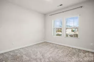 7120 American Elm Rd, Charlotte, NC 28215 - Photo 7