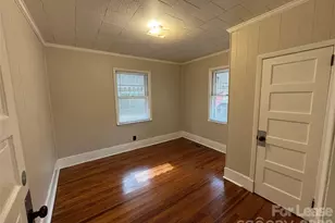 9019 Reames Rd, Charlotte, NC 28216 - Photo 5