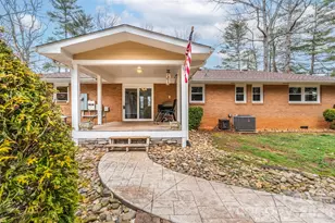 1034 S Orchard Rd, Flat Rock, NC 28731 - Photo 3