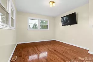 1034 S Orchard Rd, Flat Rock, NC 28731 - Photo 15