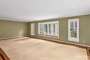 110 Glengary Dr, Flat Rock, NC 28731 - Photo 17