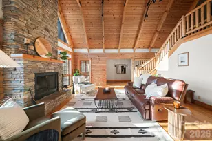 219 Woodlyn Etch Dr, Hendersonville, NC 28792 - Photo 9