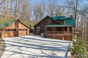 219 Woodlyn Etch Dr, Hendersonville, NC 28792 - Photo 35