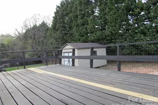 124 Cove View Dr, Mooresville, NC 28117 - Photo 11