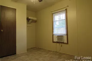 124 Cove View Dr, Mooresville, NC 28117 - Photo 9