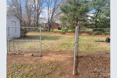 1011 Kiser Dairy Road, Dallas, NC 28034 - Photo 13