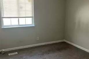 1221 Farmfield Ln, Charlotte, NC 28213 - Photo 7