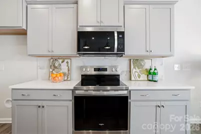 6118 Vasey Street, Charlotte, NC 28269 - Photo 9