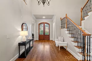 3618 Hennessy Pl, Charlotte, NC 28210 - Photo 3