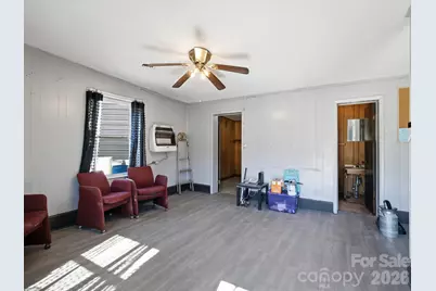 723 E Meeting Street, Morganton, NC 28655 - Photo 13