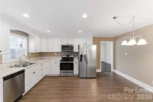 4000 Fieldcrest Rd, Charlotte, NC 28217 - Photo 3