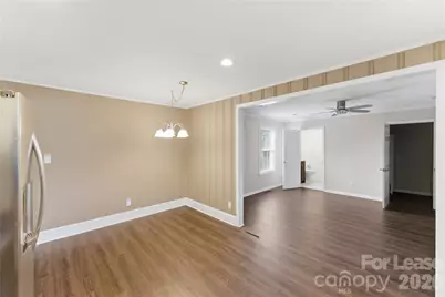 4000 Fieldcrest Road, Charlotte, NC 28217 - Photo 11