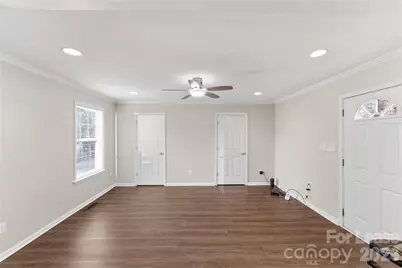 4000 Fieldcrest Road, Charlotte, NC 28217 - Photo 13