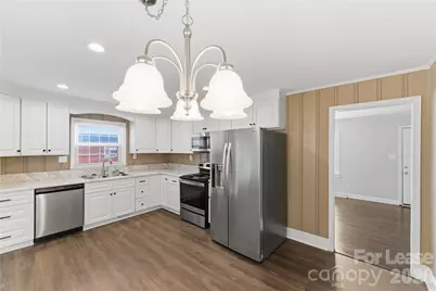 4000 Fieldcrest Road, Charlotte, NC 28217 - Photo 15