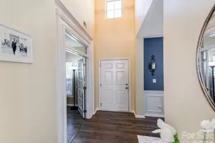 2536 Sandy Ridge Ln, Matthews, NC 28105 - Photo 3