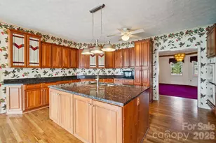 39 Beaumont Dr, Hendersonville, NC 28739 - Photo 9