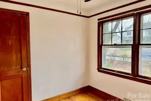 29 Evergreen Ave, Asheville, NC 28806 - Photo 3