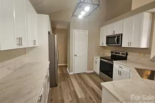 3604 Edmund Ct, Matthews, NC 28105 - Photo 11