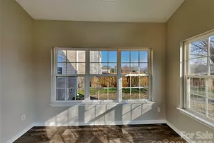 3721 Amber Meadows Dr, Charlotte, NC 28269 - Photo 7