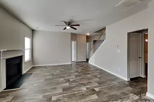 3721 Amber Meadows Dr, Charlotte, NC 28269 - Photo 3