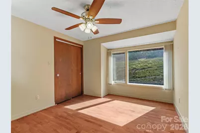 125 Townhouse Drive, Burnsville, NC 28714 - Photo 15