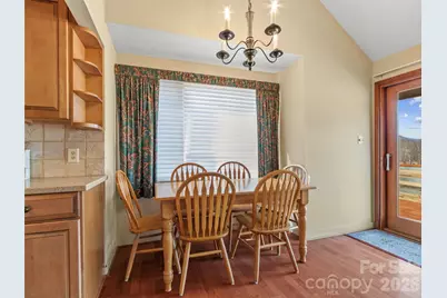 125 Townhouse Drive, Burnsville, NC 28714 - Photo 9