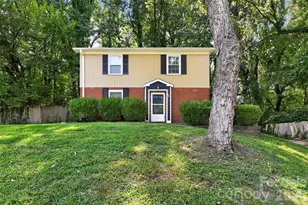 427 Whispering Pines Dr, Charlotte, NC 28217 - Photo 1