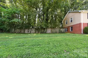 427 Whispering Pines Dr, Charlotte, NC 28217 - Photo 23