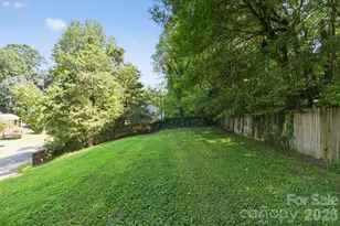 427 Whispering Pines Dr, Charlotte, NC 28217 - Photo 25