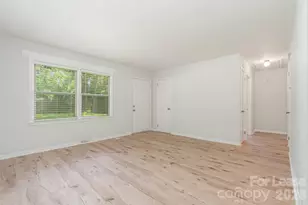 602 Camrose Dr, Charlotte, NC 28215 - Photo 3