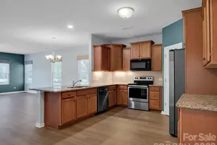 4327 Bent Green Ln, Monroe, NC 28112 - Photo 5