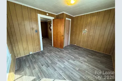 615 W Davidson Avenue, Gastonia, NC 28052 - Photo 3