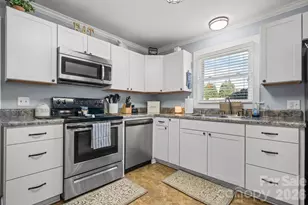 160 Elm Ave, Hudson, NC 28638 - Photo 9