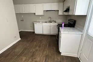 2022 Harvest Ln, Charlotte, NC 28210 - Photo 5